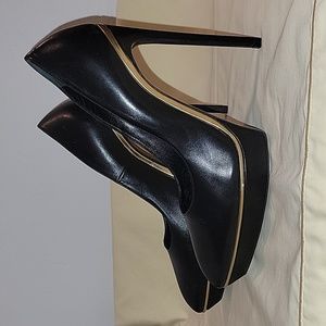 YSL Janis Black Leather pump shoes